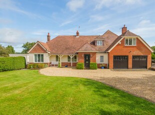 Detached House for sale with 4 bedrooms, Watermill Lane, Bexhill-On-Sea | Fine & Country