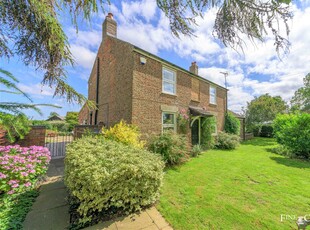 Detached House for sale with 4 bedrooms, West Pinchbeck | Fine & Country