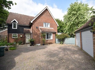 Detached House for sale with 4 bedrooms, Windsor Close, Lawshall | Fine & Country