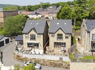 Detached House for sale with 4 bedrooms, Worswick Green, Rawtenstall | Fine & Country
