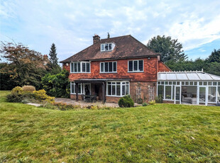Detached House for sale with 5 bedrooms, 156 London Road North, Merstham | Fine & Country