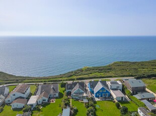 Detached House for sale with 5 bedrooms, 27 East Cliff, Pennard | Fine & Country