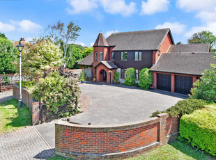 Detached House for sale with 5 bedrooms, Anna Park, Birchington | Fine & Country