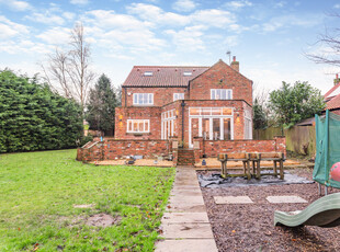Detached House for sale with 5 bedrooms, Cawood, York | Fine & Country