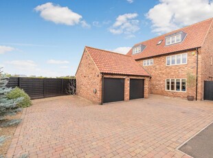 Detached House for sale with 5 bedrooms, Cricket View, Mildenhall | Fine & Country