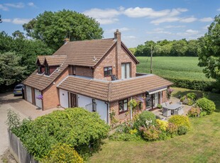 Detached House for sale with 5 bedrooms, Middlewood Green, Stowmarket | Fine & Country
