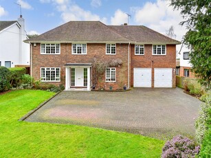 Detached House for sale with 5 bedrooms, Nackington Road, Canterbury | Fine & Country