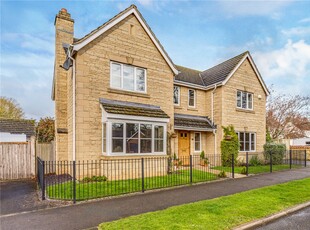 Detached House for sale with 5 bedrooms, Old Lincoln Road, Caythorpe | Fine & Country