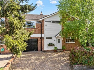 Detached House for sale with 5 bedrooms, Snells Mead, Buntingford | Fine & Country