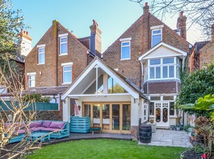 Detached House for sale with 5 bedrooms, Southsea, Hampshire | Fine & Country