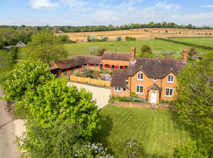 Detached House for sale with 6 bedrooms, Pirton, Worcestershire | Fine & Country