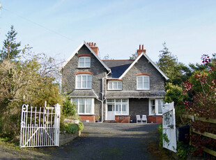Detached House for sale with 7 bedrooms, Maesheulog, Capel Bangor | Fine & Country