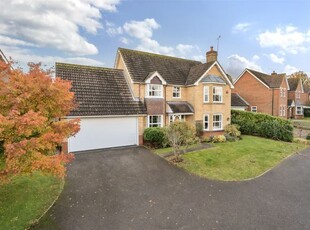 Detached house to rent in 28 Masons Way, Codmore Hill, Pulborough, West Sussex RH20