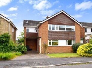 Detached house to rent in Avon Road, Devizes, Wiltshire SN10
