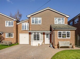 Detached house to rent in Bovingdon Heights, Marlow, Buckinghamshire SL7