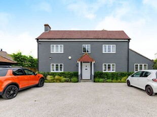 Detached house to rent in Brook Farm, Worplesdon, Guildford GU3