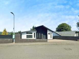 Detached house to rent in Caer Graig, Radyr, Cardiff CF15