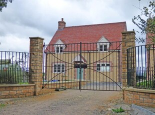 Detached house to rent in Cucklington, Wincanton BA9