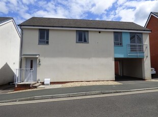 Detached house to rent in Great Copsie Way, Bristol, Gloucestershire BS16