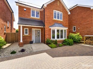Detached house to rent in Heatherfield Place, Sonning Common, Reading RG4
