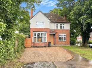 Detached house to rent in Lutterworth Road, Leicester LE2
