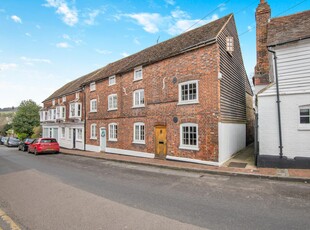 End of Terrace House for sale with 3 bedrooms, High Street, Farningham | Fine & Country