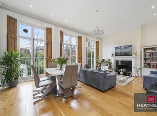 Flat for sale in Buckland Crescent, London NW3