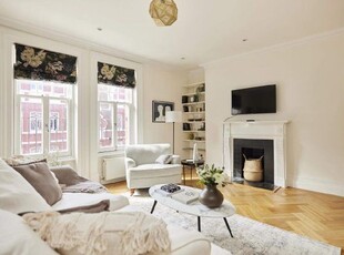 Flat for sale in Cabbell Street, London NW1