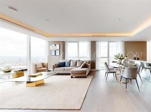 Flat for sale in Flat, Maine Tower, Harbour Way, London E14