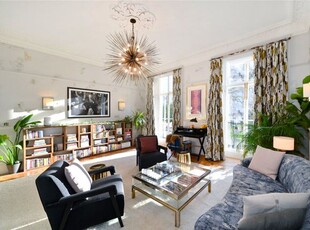 Flat for sale in Leinster Square, London W2