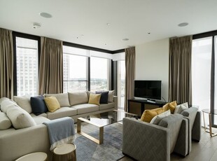 Flat for sale in Merchant Square, London, 1 W2
