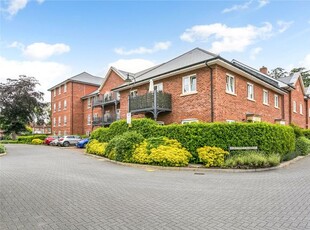 Flat for sale in Portland Crescent, Marlow SL7
