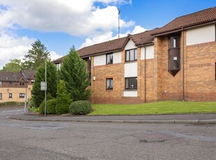 Flat for sale in The Paddock, Busby, East Renfrewshire G76