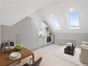 Flat for sale with 1 bedroom, White Hart Lane, Barnes | Fine & Country
