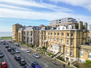 Flat for sale with 2 bedrooms, Second Avenue Hove | Fine & Country