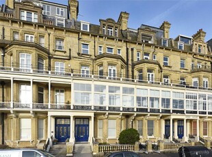 Flat for sale with 3 bedrooms, Kings Gardens Hove | Fine & Country