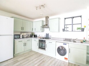 Flat to rent in Anchor Point, Cathedral Walk, Bristol BS1