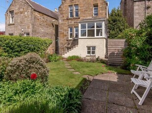 Flat to rent in Argyle Street, St Andrews, Fife KY16