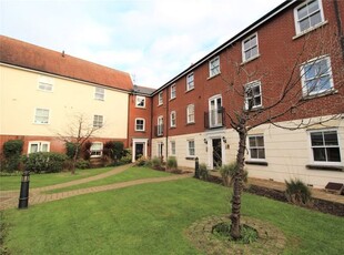 Flat to rent in Bishops Gate, William Hunter Way CM14