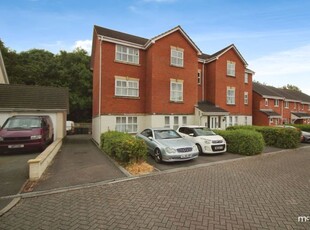 Flat to rent in Carter Close, Groundwell, Swindon SN25