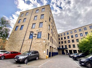 Flat to rent in Firth Street, Huddersfield HD1