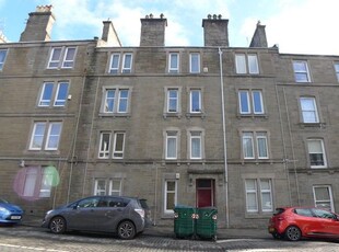 Flat to rent in Flat 1/1, 3 Morgan Street, Dundee DD4