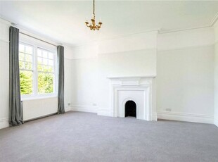 Flat to rent in Hampstead Hill Mansions, Downshire Hill NW3