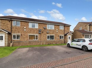 Flat to rent in Havercroft, Wakefield WF4