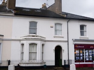 Flat to rent in Hewlett Road, Fairview, Cheltenham GL52