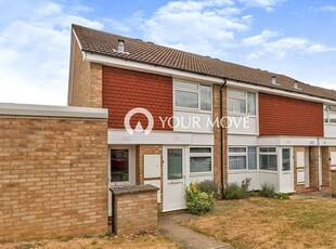 Flat to rent in Keats Way, Hitchin, Hertfordshire SG4