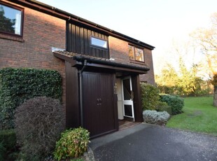 Flat to rent in Loxford Court, Elmbridge Village, Cranleigh, Surrey GU6