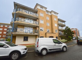 Flat to rent in Martinique Way, Eastbourne BN23