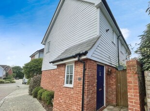 Flat to rent in Milton Lane, Kings Hill, West Malling ME19