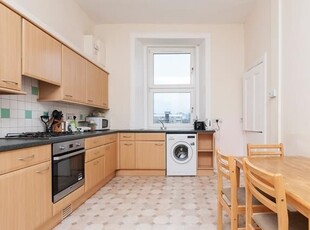 Flat to rent in Morningside Road, Edinburgh EH10